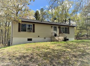116 Hebula Rd, Milford, PA 18337