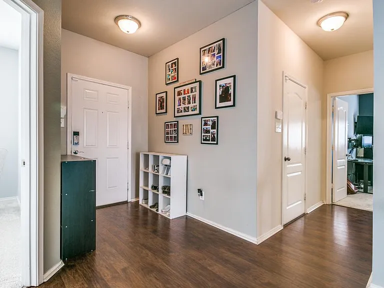 8633 Star Thistle Dr — Photo 4