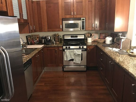 5th image of 1515 N Milwaukee Ave APT 2