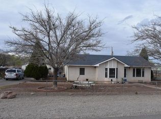 221 Green Valley Rd NW, Los Ranchos De Albuquerque, NM 87107