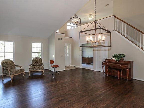 5th image of 9241 Cactus Ln