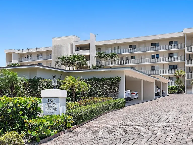 350 Beach Rd #503 — Photo 4
