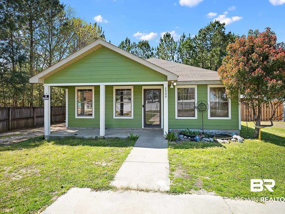 1st image of 2000 Maria Ln