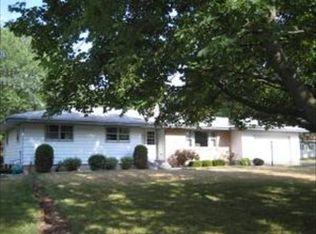 4708 Blue Jay Rd, Harvard, IL 60033