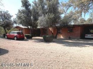809 N Shepherd Hls, Tucson, AZ 85710