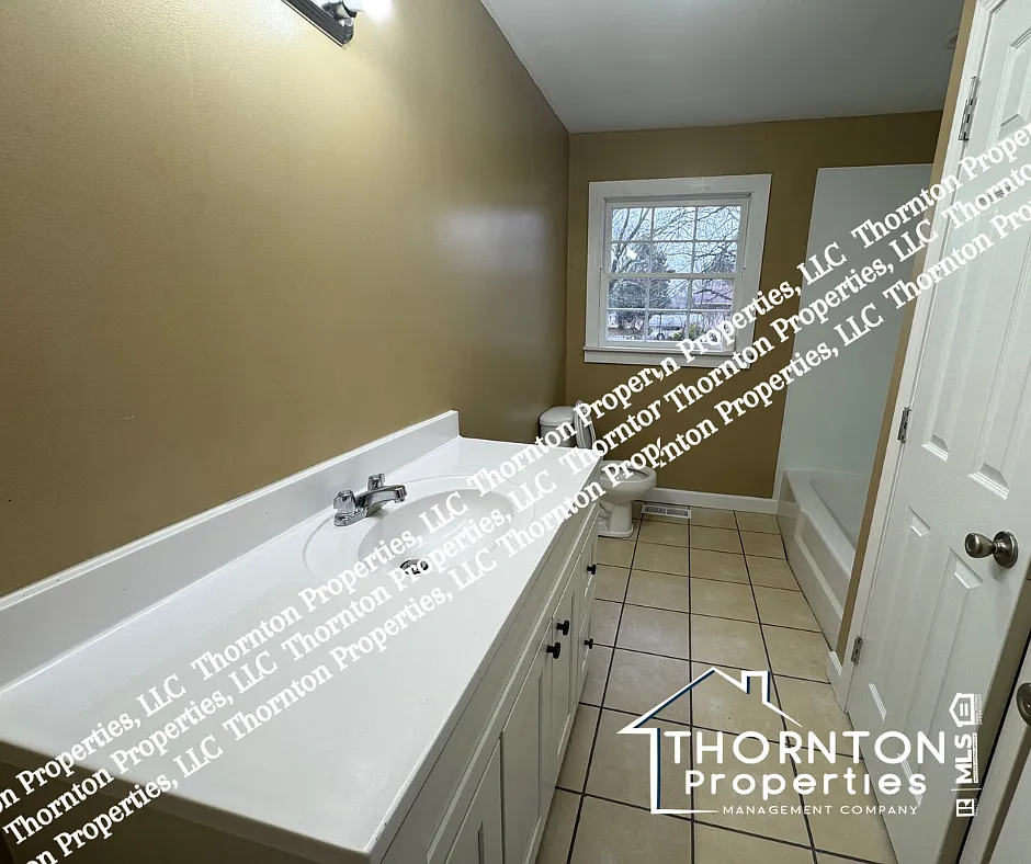4 bed, 1458 sqft, $1,800 — Photo 4