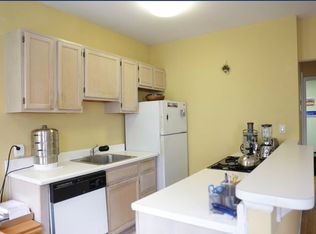 61 Lafayette Ave #2D, Brooklyn, NY 11217