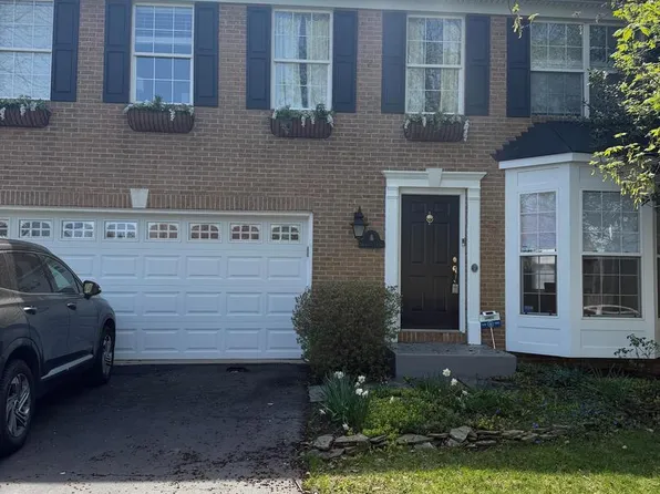 816 Bellview Ct NE, Leesburg, VA 20176