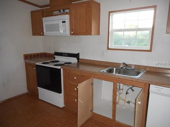 5th image of 312 Oak St