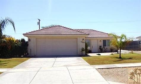 2nd image of 1343 Persimmon Ave