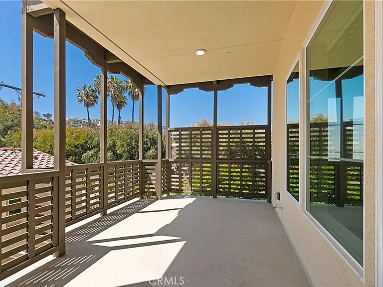 326 Doheny Way — Photo 17