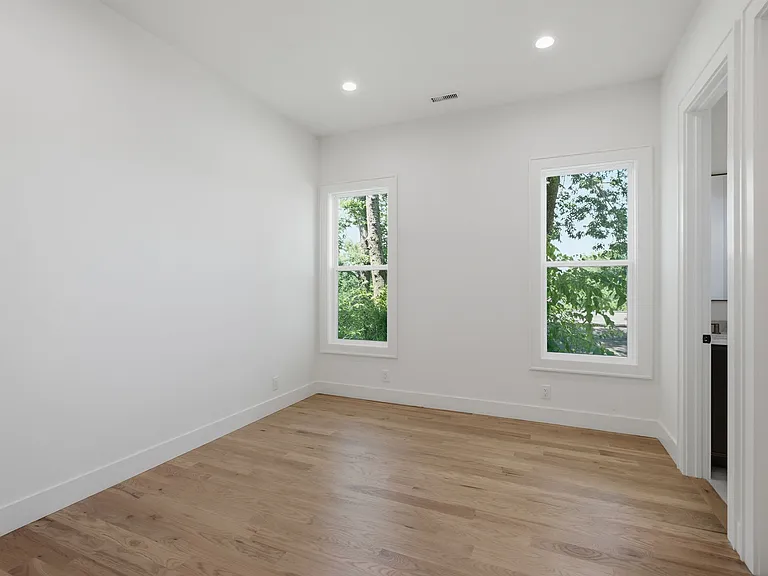 731B Croley Dr — Photo 22