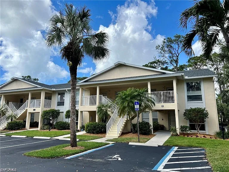 1120 Sarah Jean Cir #B-205 — Photo 40