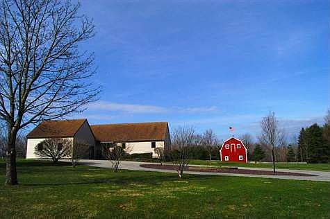 Front of house with Barn