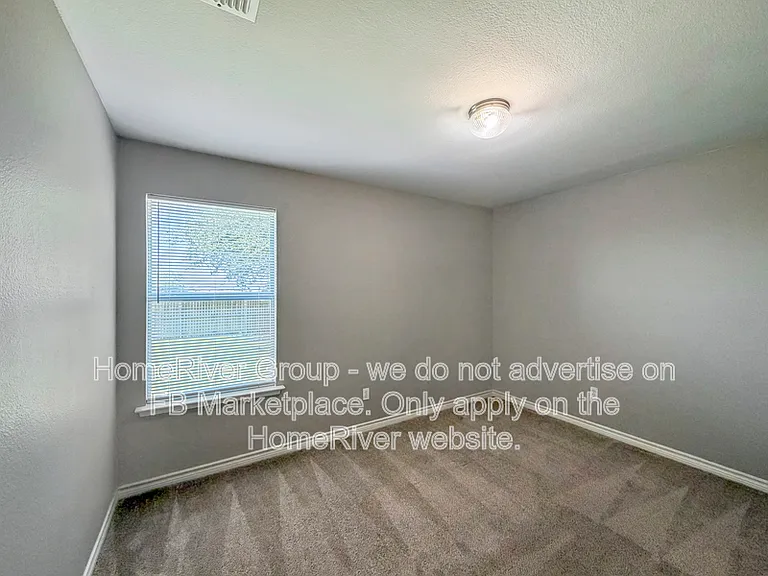 313 Charleston Dr — Photo 13