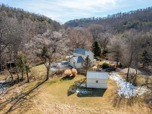 4 Coleman Ln, Lexington, VA 24450