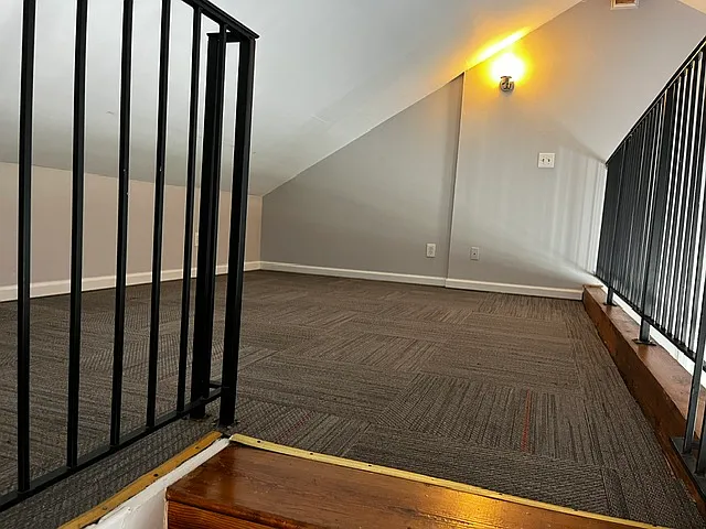 240 Boulevard SE — Photo 14