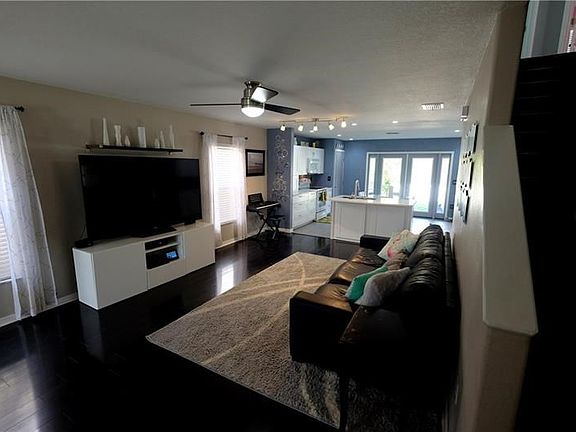 3rd image of 3216 Herne Bay Ct