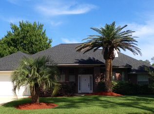 2074 Water Crest Dr, Fleming Island, FL 32003