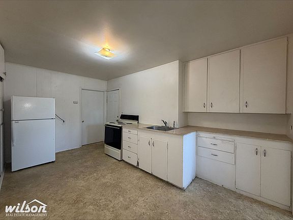 2nd image of 513 N 2nd St APT 5