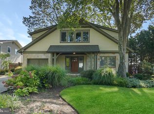 8 Beach Rd, Severna Park, MD 21146