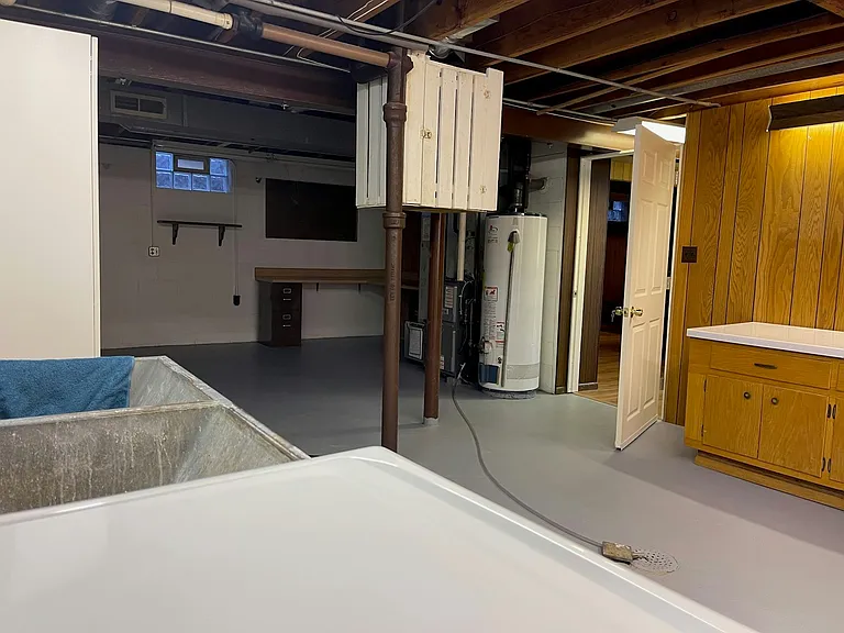 1501 W Foster Ave — Photo 18