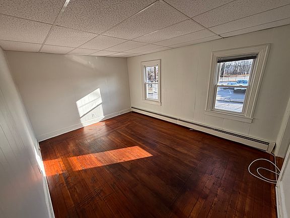 3rd image of 4 Grove St