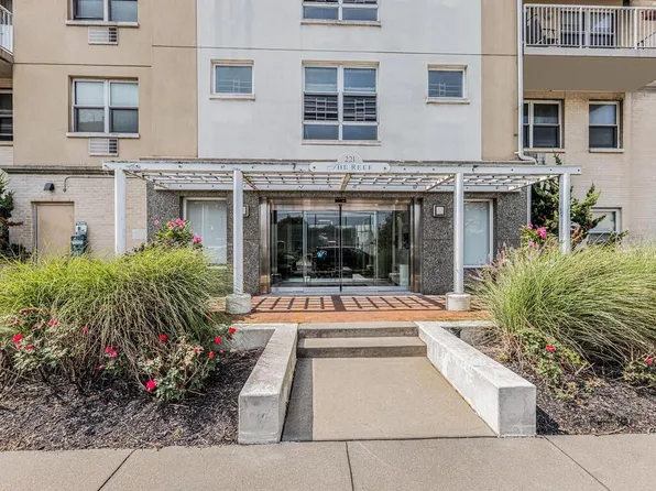 221 Beach 80th Street #2G, Rockaway Beach, NY 11693