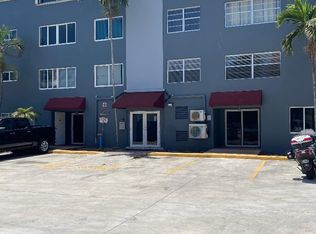 1060 Crystal Lake Dr APT 301, Pompano Beach, FL 33064