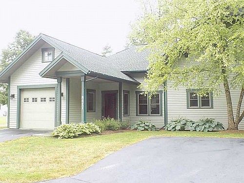 1st image of 8411 Canterbury Dr