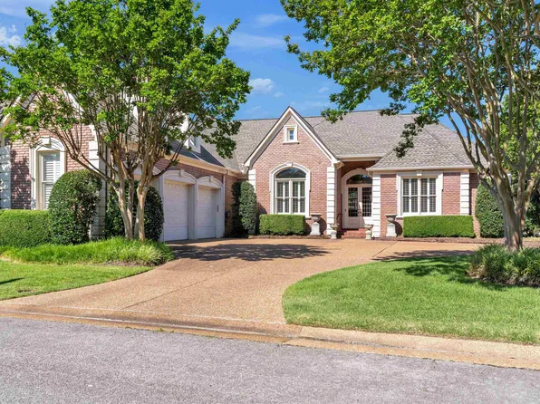 3245 S Avenel Cv, Memphis, TN 38125