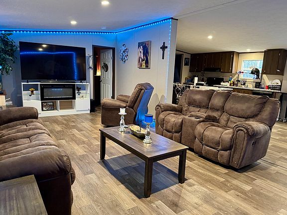 3rd image of 362 Ellison Rd