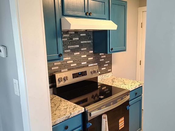 5th image of 46465 Midway Dr
