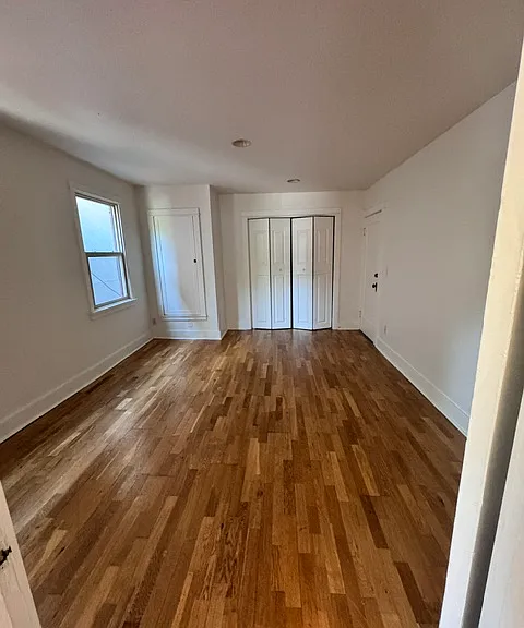 12 Oak St #1 — Photo 1