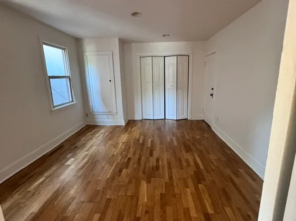 12 Oak St #1, Hood River, OR 97031