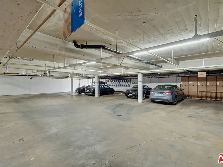 928 N San Vicente Blvd #107 — Photo 13