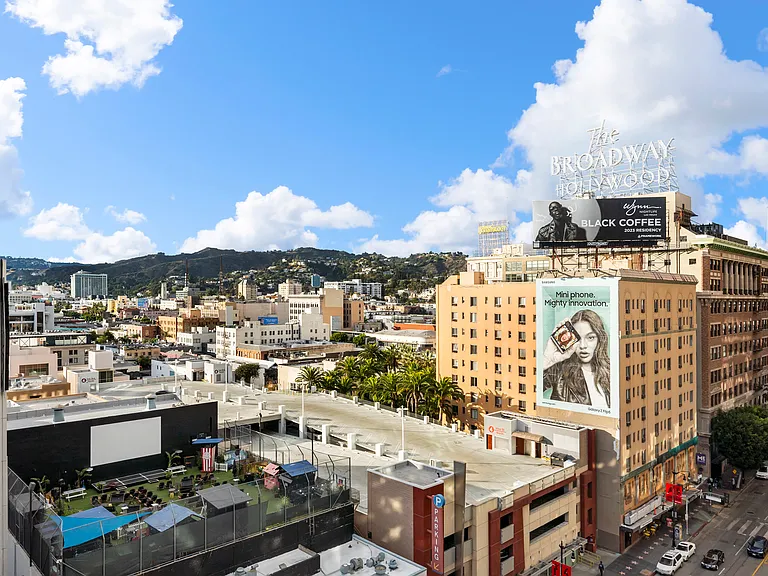 Exterior of 1600 Vine in Hollywood, CA.