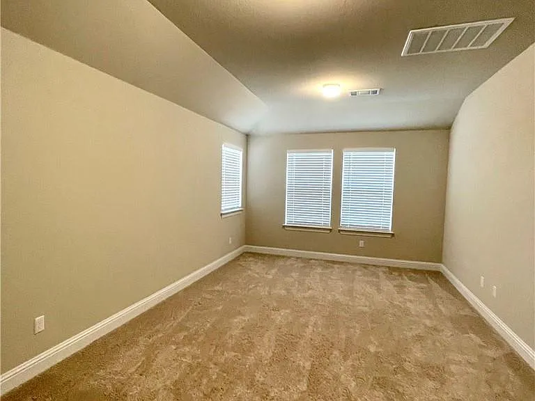 148 Riverhill Dr — Photo 22