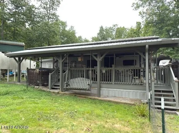 18 Chestnut Oak Dr, Crossville, TN 38571