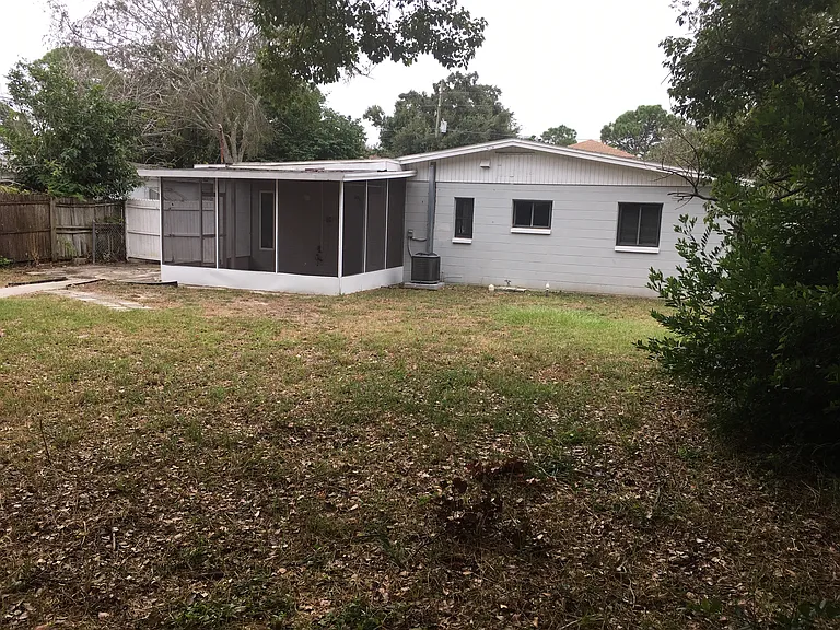 709 Sunset Dr — Photo 13