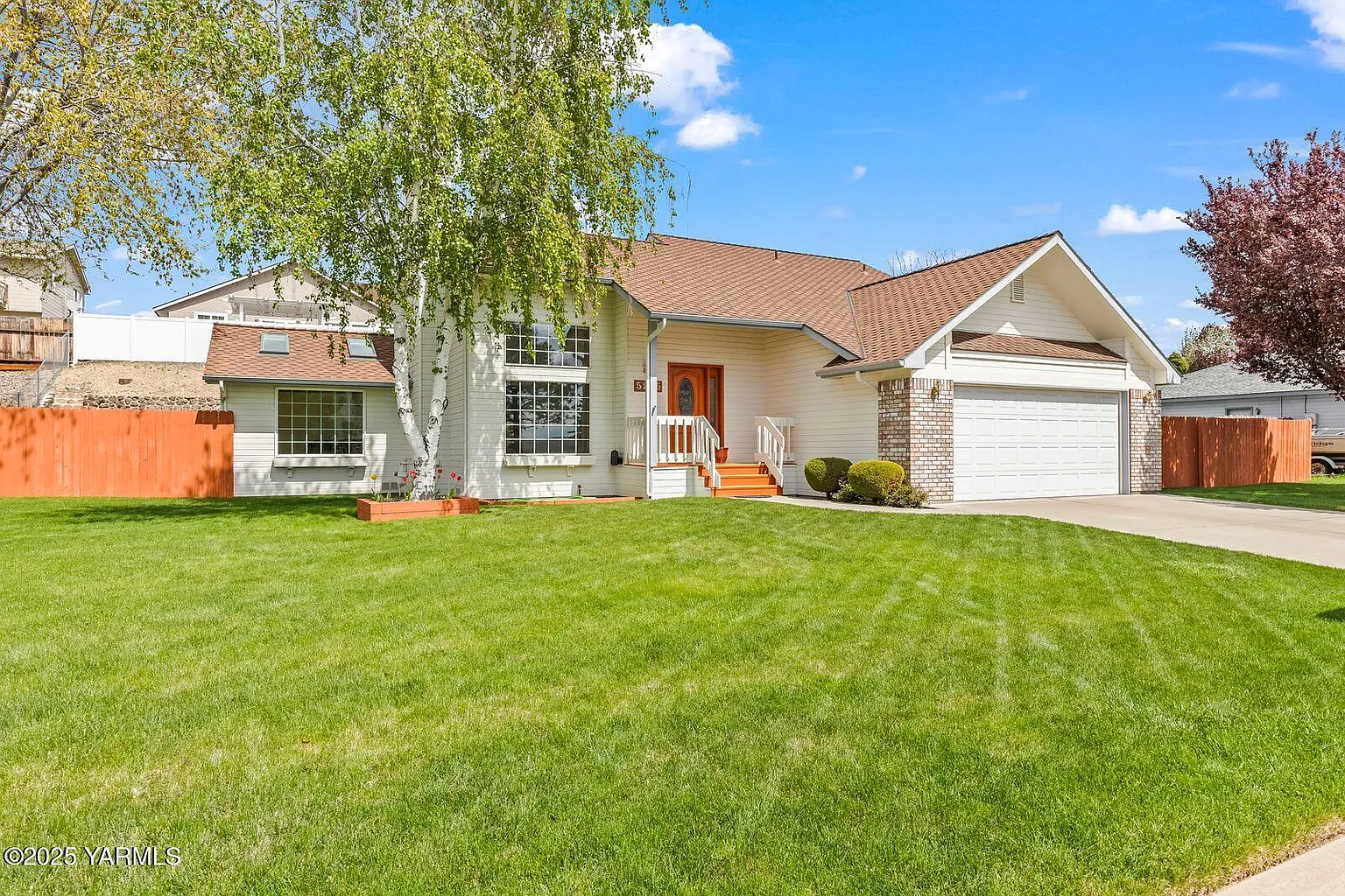 5205 N Canyon Rd photo 1