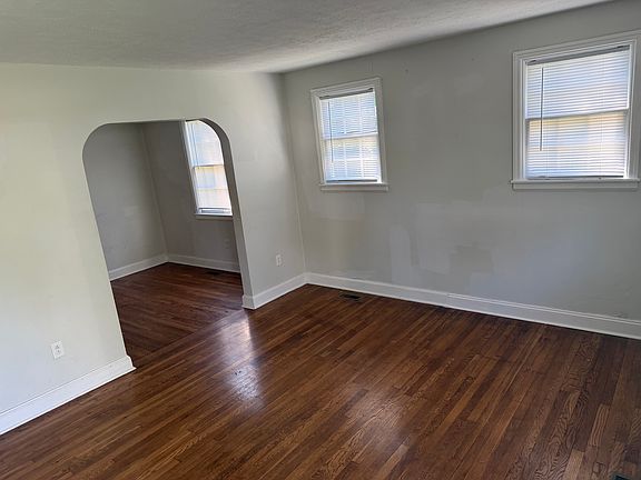 2nd image of 1108 Jetton Dr