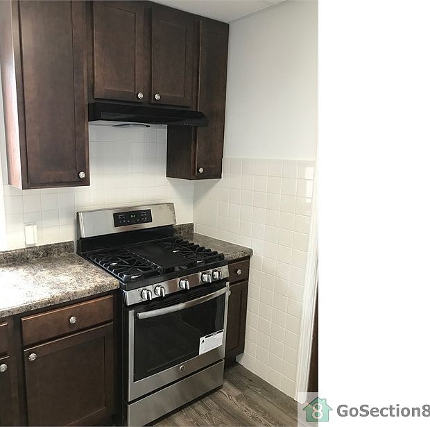 1st image of 1618 N Austin Ave #2