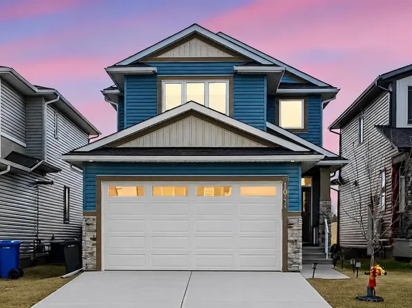 1041 N Iron Landing Way, Crossfield, AB T0M 0S0
