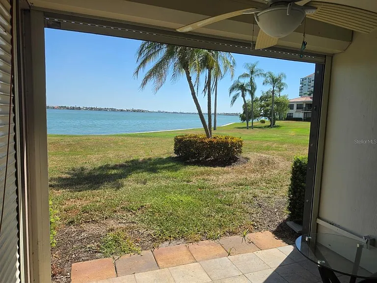 6295 Bahia Del Mar Cir #111 — Photo 39