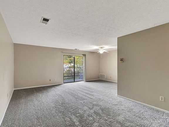 3rd image of 7230 Creekview Dr APT 3