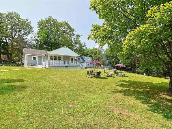 28 Cottage St W, Wurtsboro, NY 12790