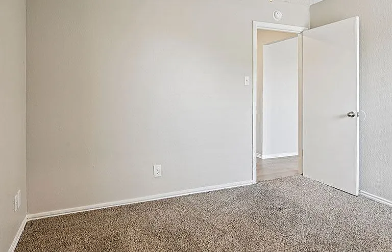 Creekside Apartment Homes — Photo 15