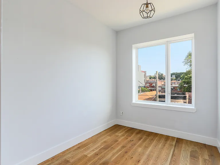 664 Rutland Rd #4L — Photo 8