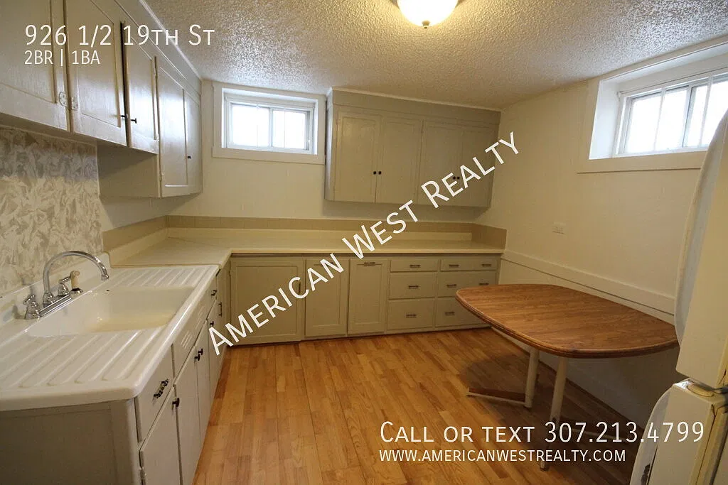 2bed/1bath — Photo 1